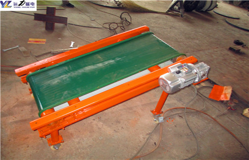 磁選機(jī)，磁選機(jī)價(jià)格，干選鐵粉磁選機(jī)，粉煤灰干選鐵粉磁選機(jī)價(jià)格