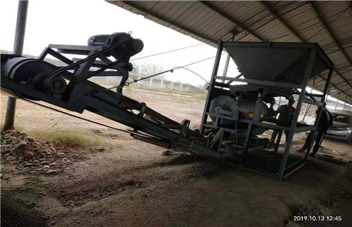 鐵粉磁選機(jī)，鐵粉磁選機(jī)的生產(chǎn)中擁有生產(chǎn)技術(shù)_鐵礦選礦磁選機(jī)磁選的重要依據(jù)大講解磁場(chǎng)一般為多少_磁塊如何排列