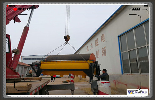 濰坊濕式磁選機(jī)廠家，濕式磁選機(jī)性能優(yōu)劣一試便知_工作原理_釩鈦鐵礦濰坊濕式磁選機(jī)廠家，濕式磁選機(jī)性能優(yōu)劣一試便知型號(hào)參數(shù)及磁場強(qiáng)度 