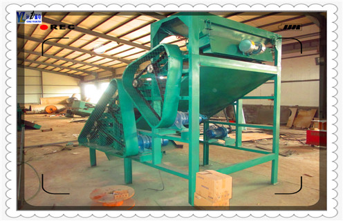 干式磁選機，石英砂干式磁選機，展現(xiàn)精彩磁選能力_石英砂干式磁選機，展現(xiàn)精彩磁選能力發(fā)展工作視頻皮帶及結構價格