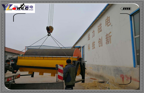 小型皮帶磁選機(jī)，小型皮帶磁選機(jī)生產(chǎn)技術(shù)不斷提升_輥式小型皮帶磁選機(jī)生產(chǎn)技術(shù)不斷提升_磁塊如何排列