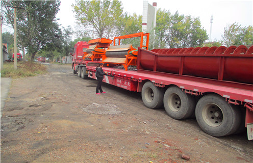 強磁輥式磁選機，北京稀土永磁輥式強磁磁選機_北京稀土永磁輥式強磁磁選機如何配置，選三氧化二鐵嗎？